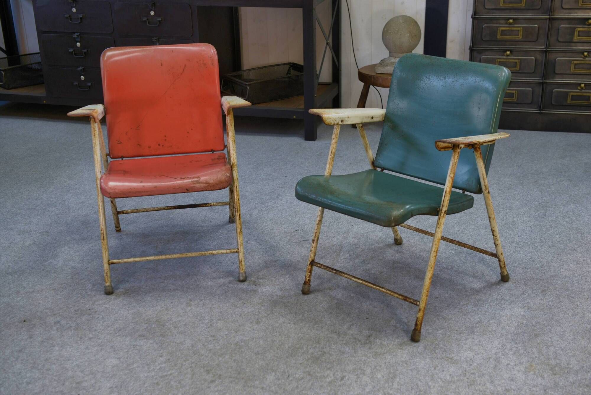 Folding chairs by Russel Wright for Samsonite Chairs 1960s