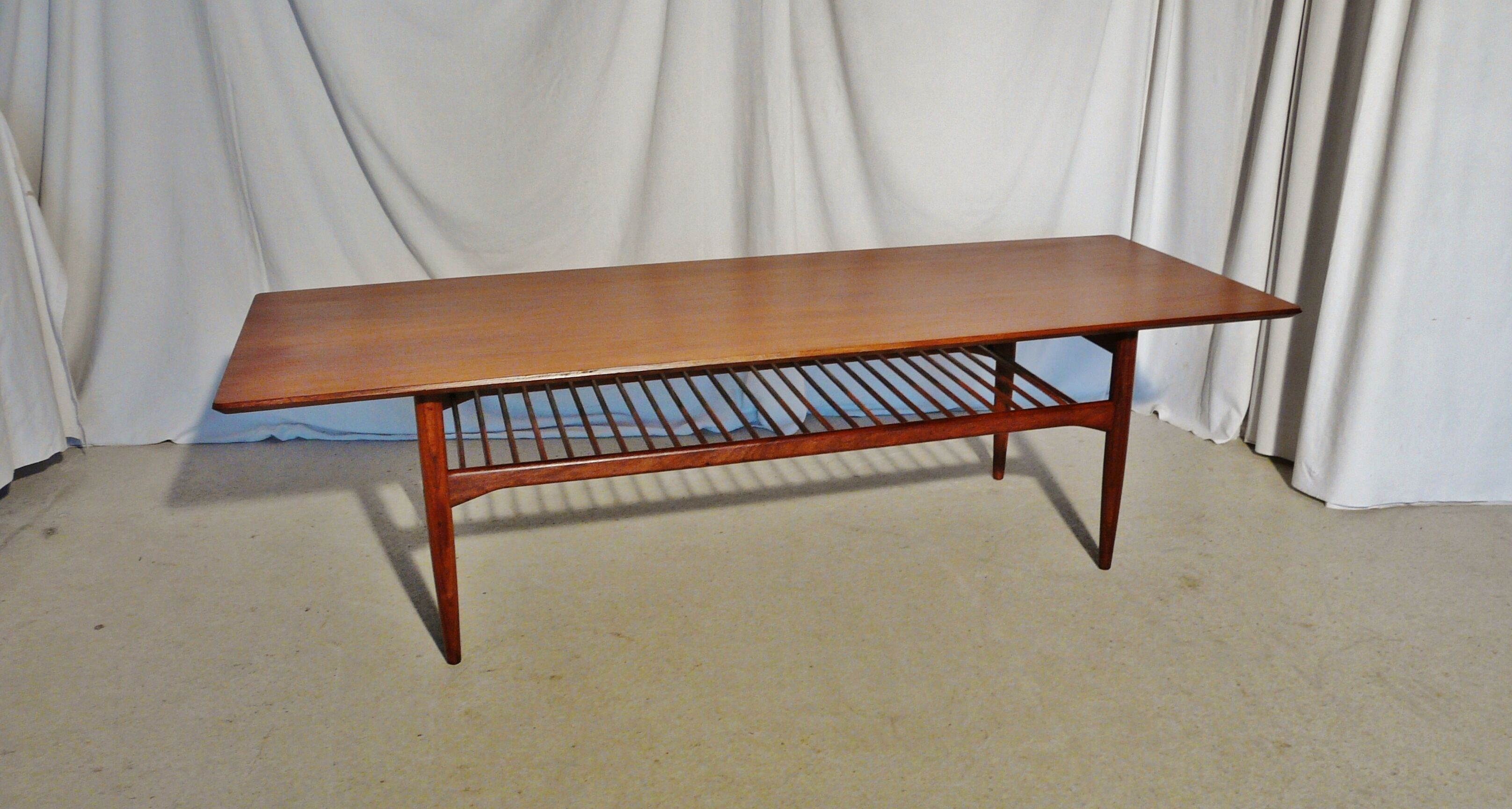 Table basse en teck danoise Ib Kofod Larsen