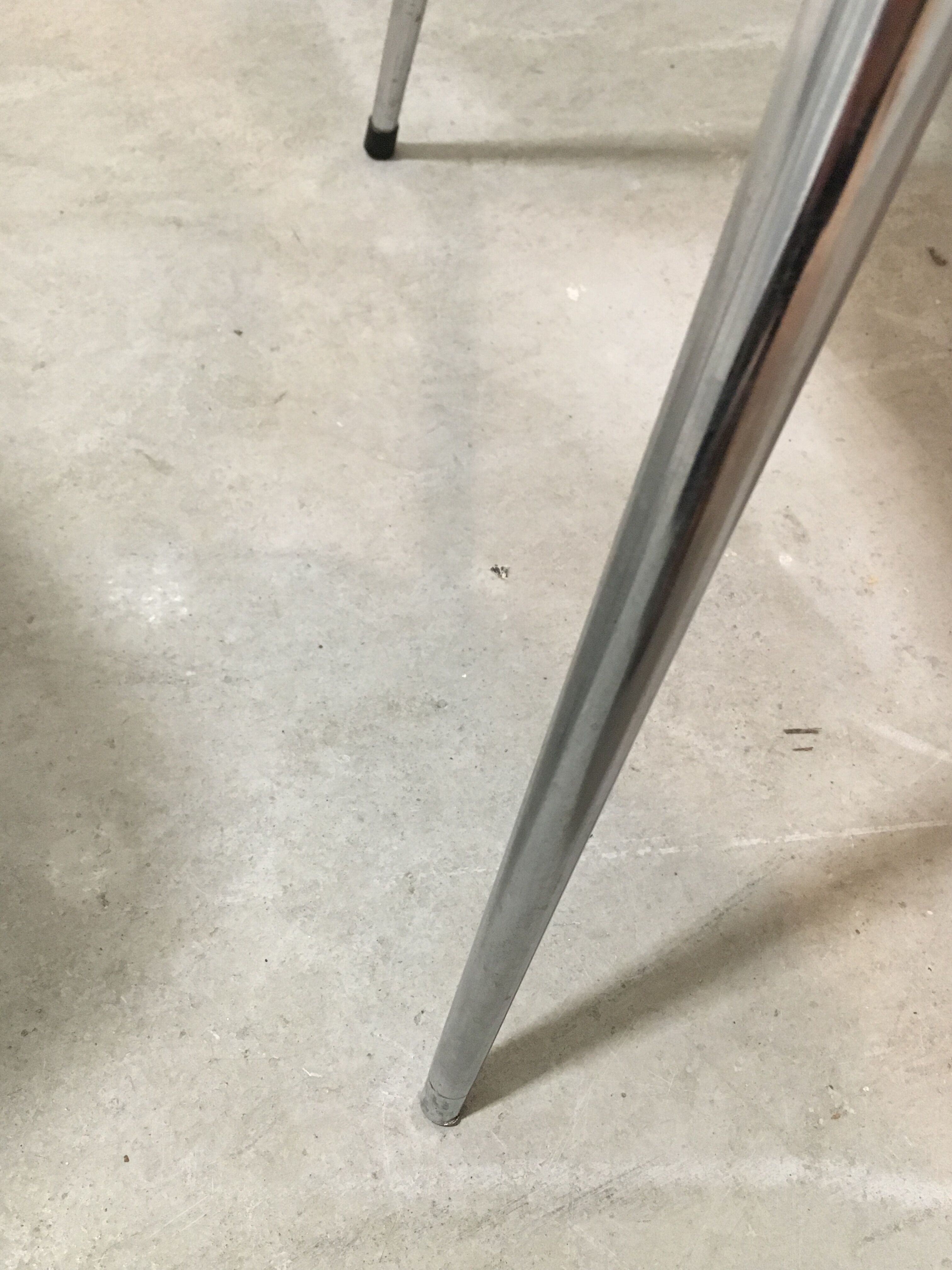 Paire de chaises formica blanc, années 60