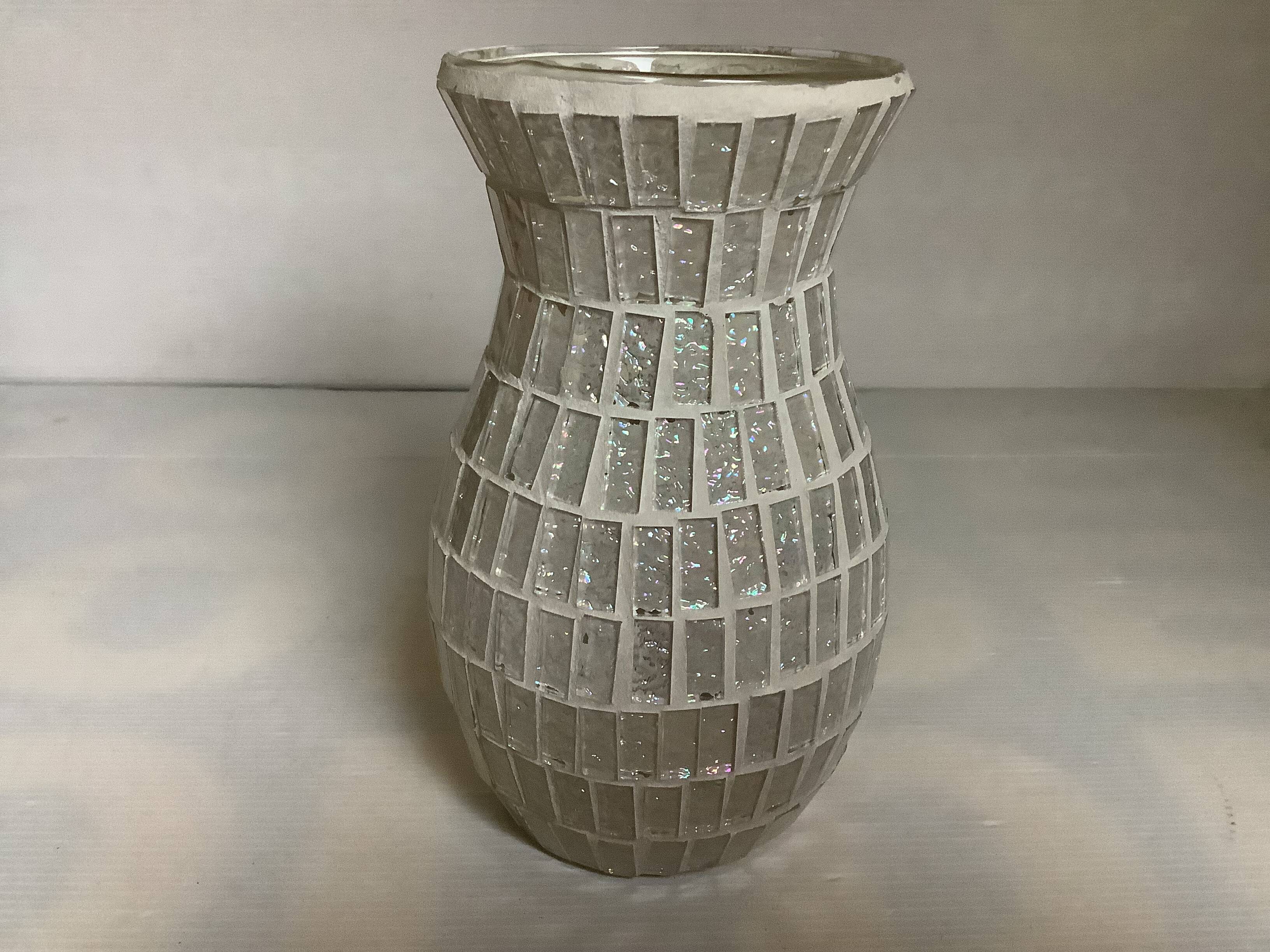 Vase in glittery mosaic