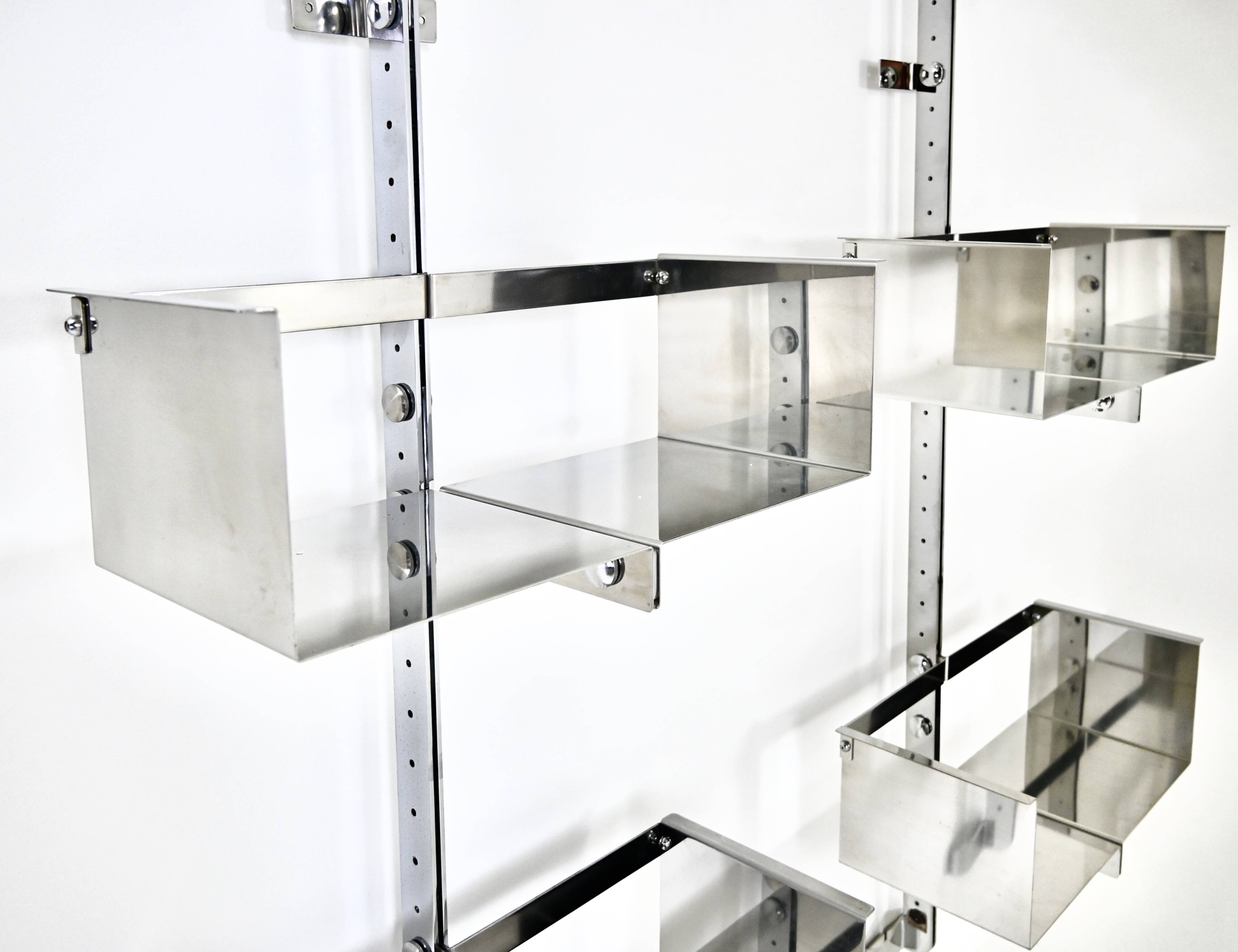 Pair of P700 wall units by Vittorio Introini for Saporiti, 1960s