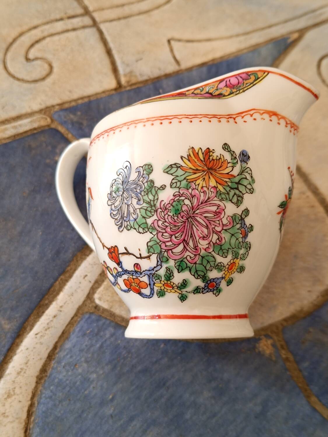 Vintage Chinese porcelain milk jug service