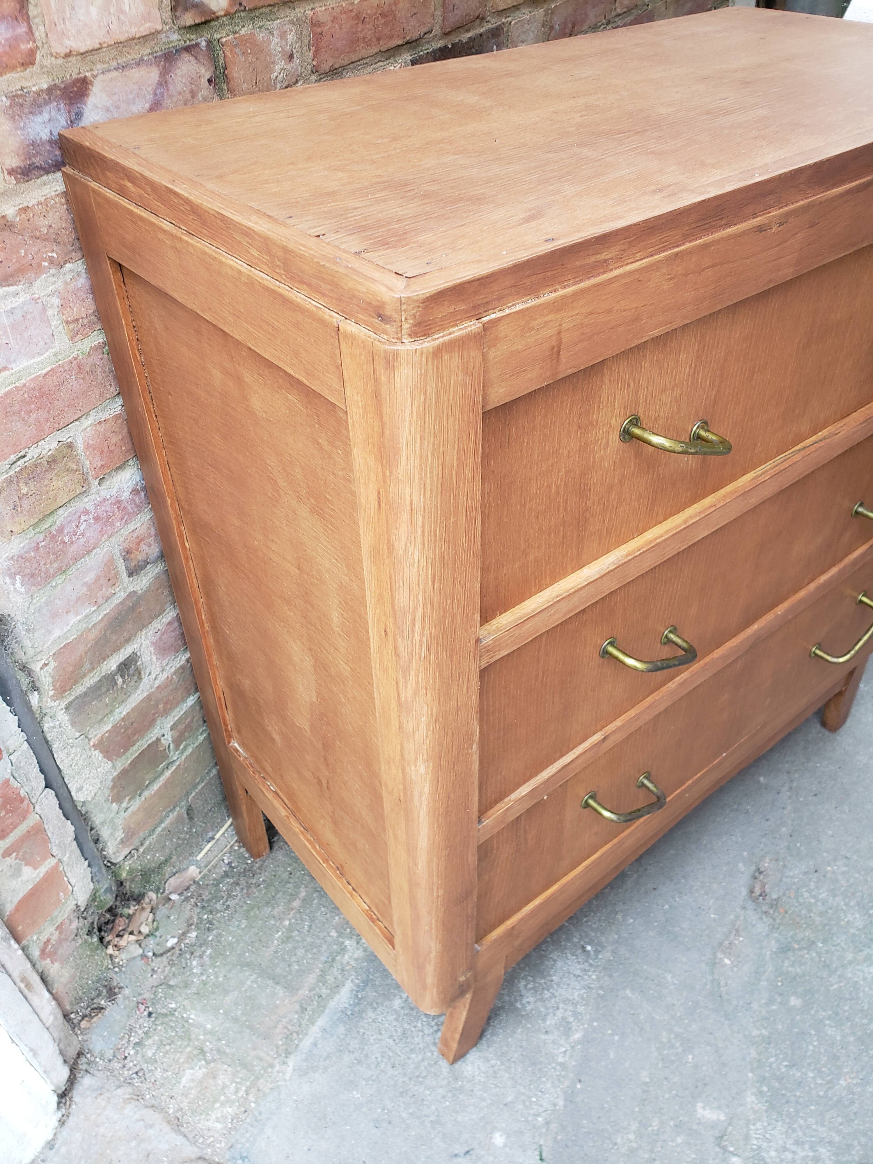 Commode vintage pied compas