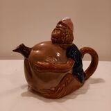 Théière singe en barbotine