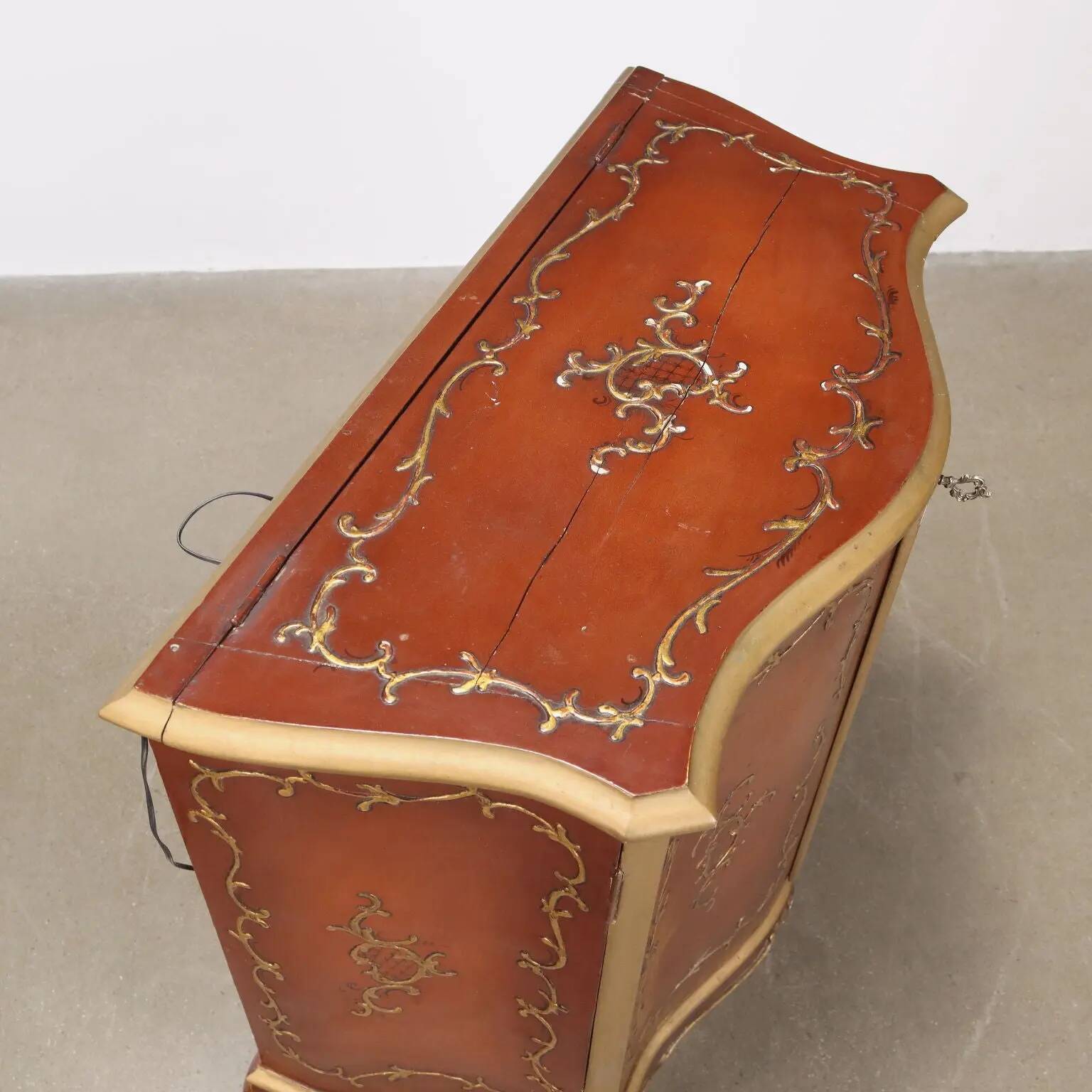 Vintage bar cabinet in baroque style, gilded wood, Italy, 20th century.