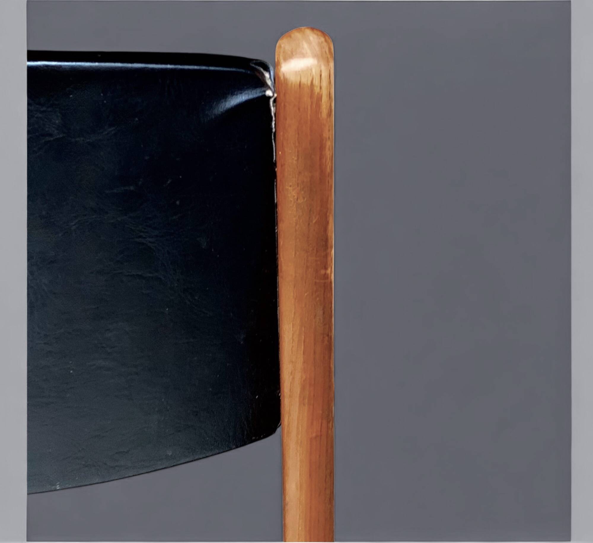 Pair of Scandinavian chairs in wood and black skai