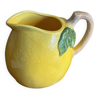 Lemon slip pitcher