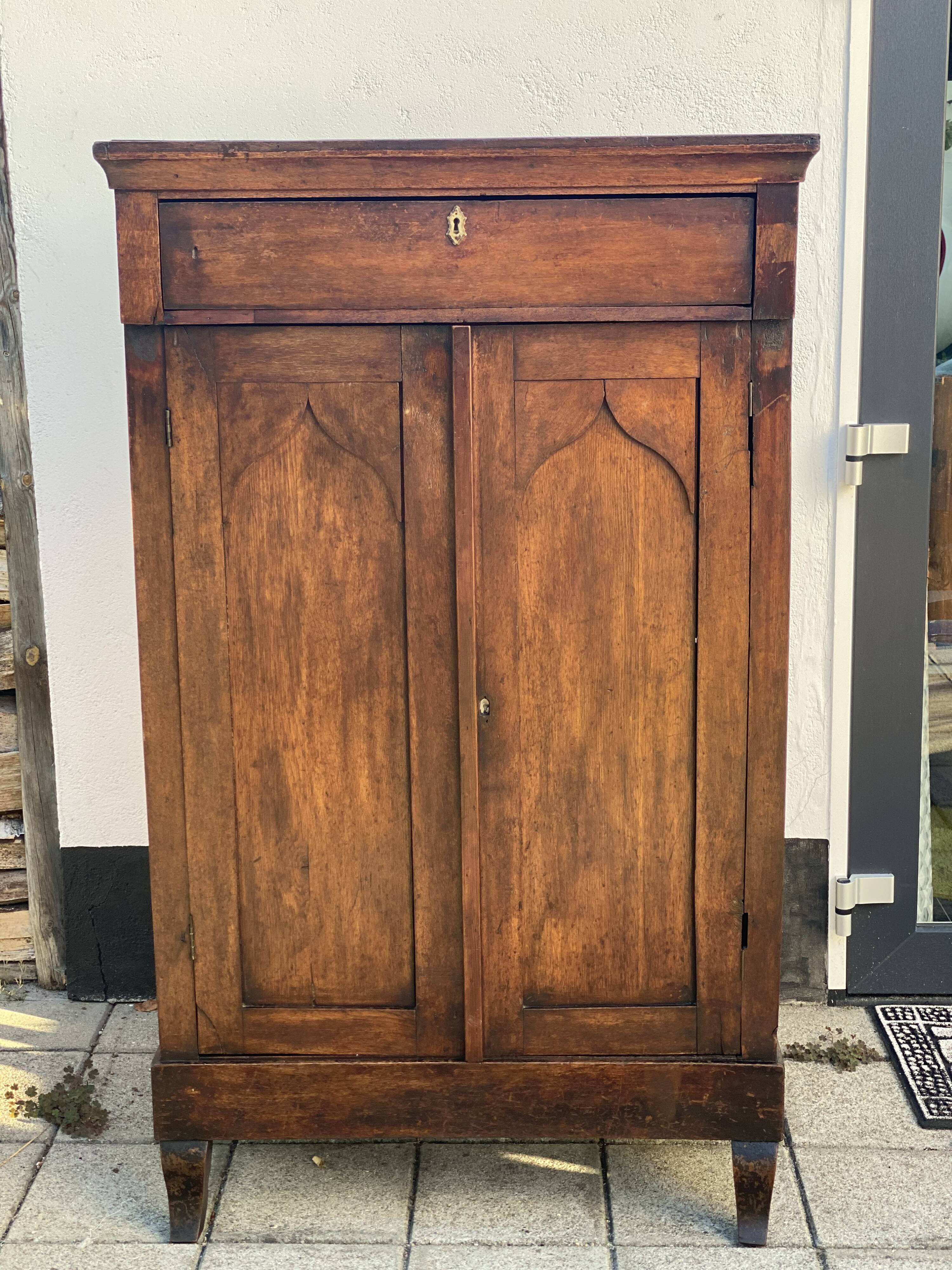 Biedermeier style oak wood cabinet