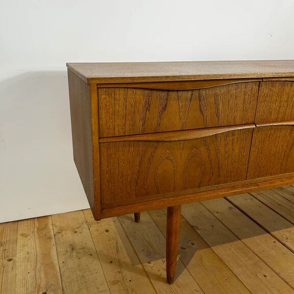 Commode en teck Austinsuite mid-century, années 1960