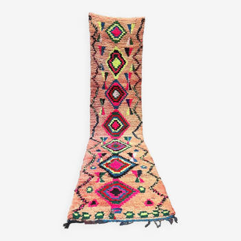 Tapis berbère azilal vintage de couloir terracotta et d’lui