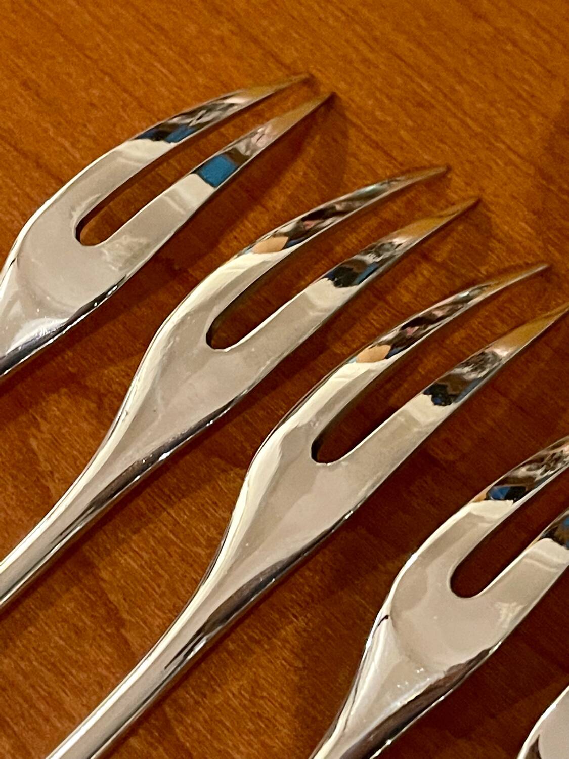 Christofle 12 snail forks, shellfish model Fidelio baguette very good condition