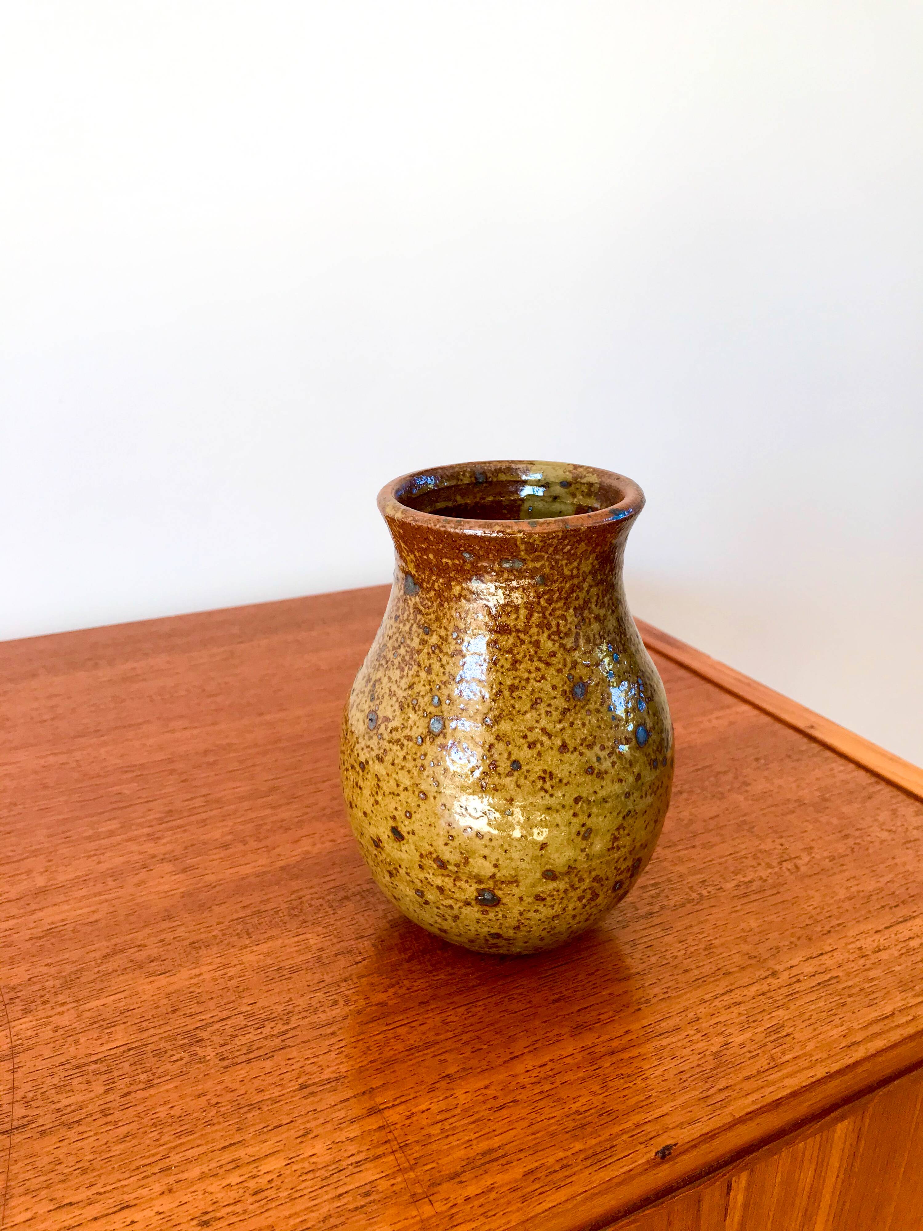 ceramic vase / handcrafted stoneware from the 70s