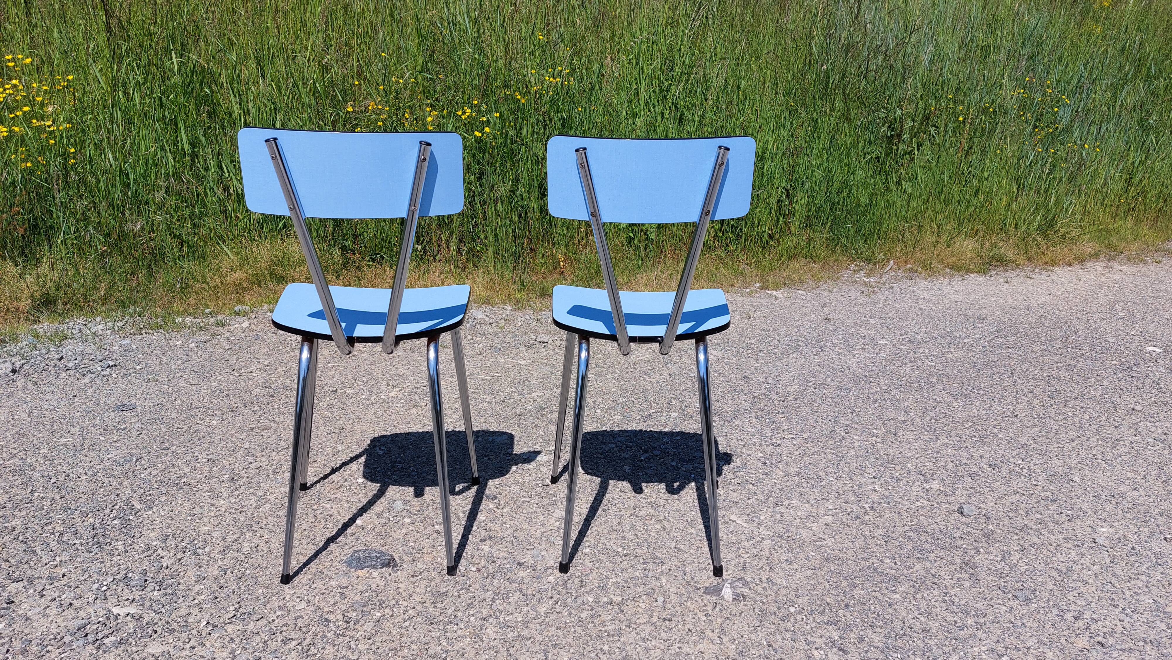 Pair of chairs in blue formica - vintage