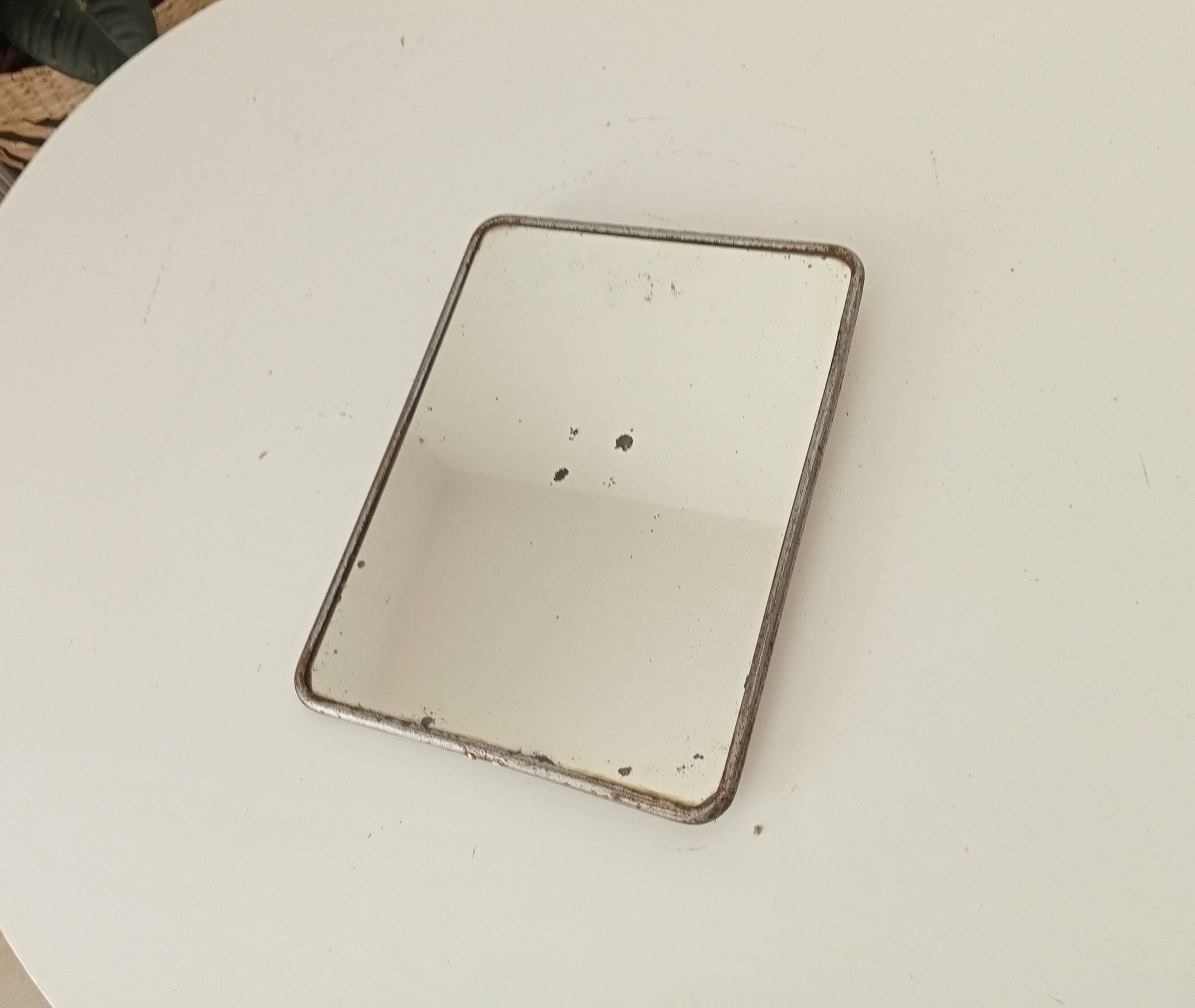 Antique barber's mirror 24*18 cm
