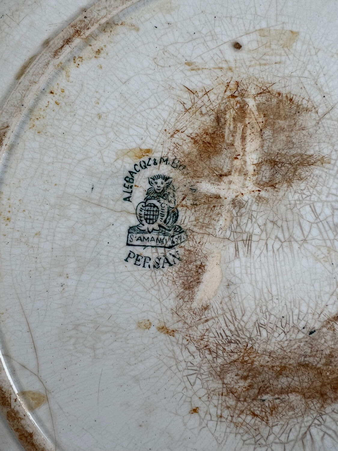 Presentation plate in St Armand Persan ironstone