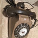 Téléphone ancien vintage années 70