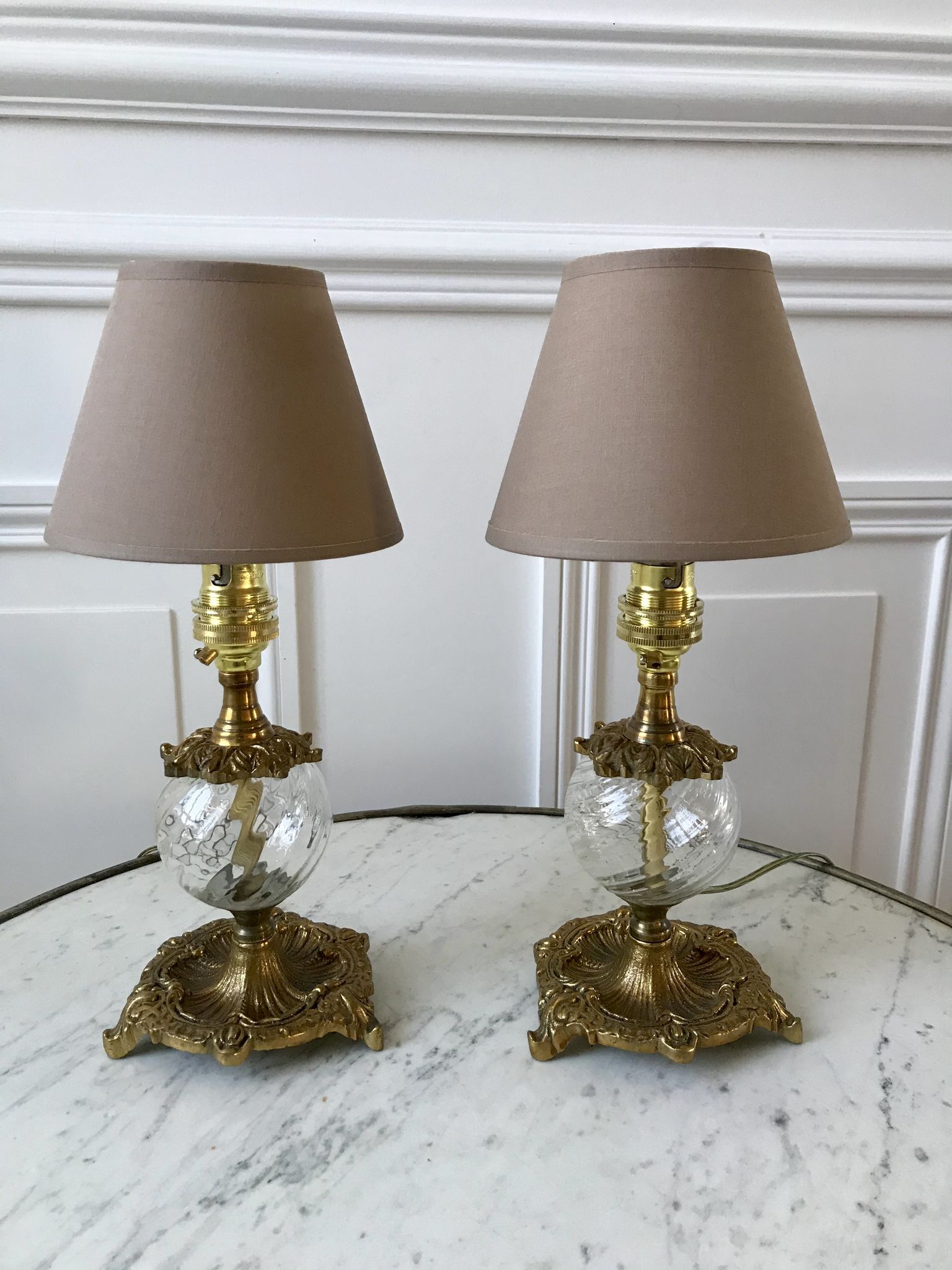 Pair of table lamps in bronze and glass early twentieth century