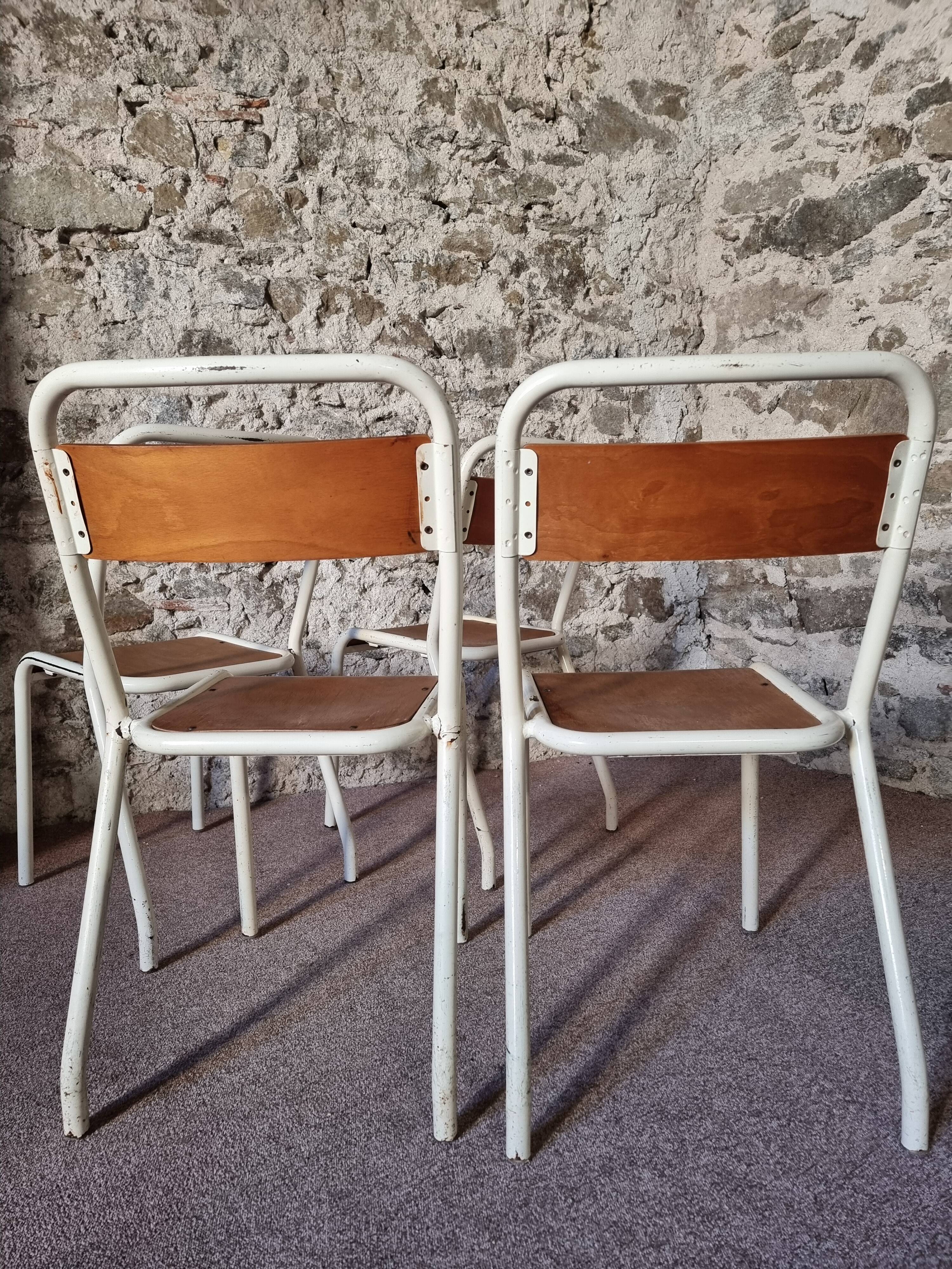 Set of 4 vintage French school chairs – Stackable chairs – 1920s