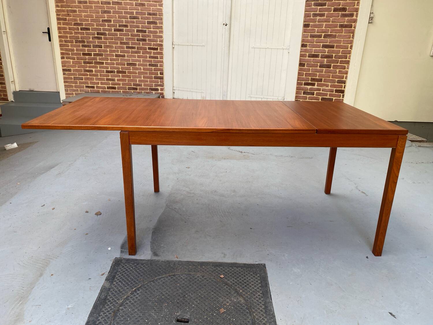 Scandinavian dining room table