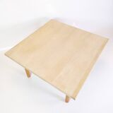 Coffee Table Made In Light Oak By Hans J. Wegner For Andreas Tuck Møbelfabrik From 1960s