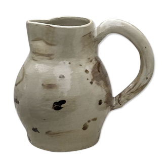 Ceramic carafe pitcher