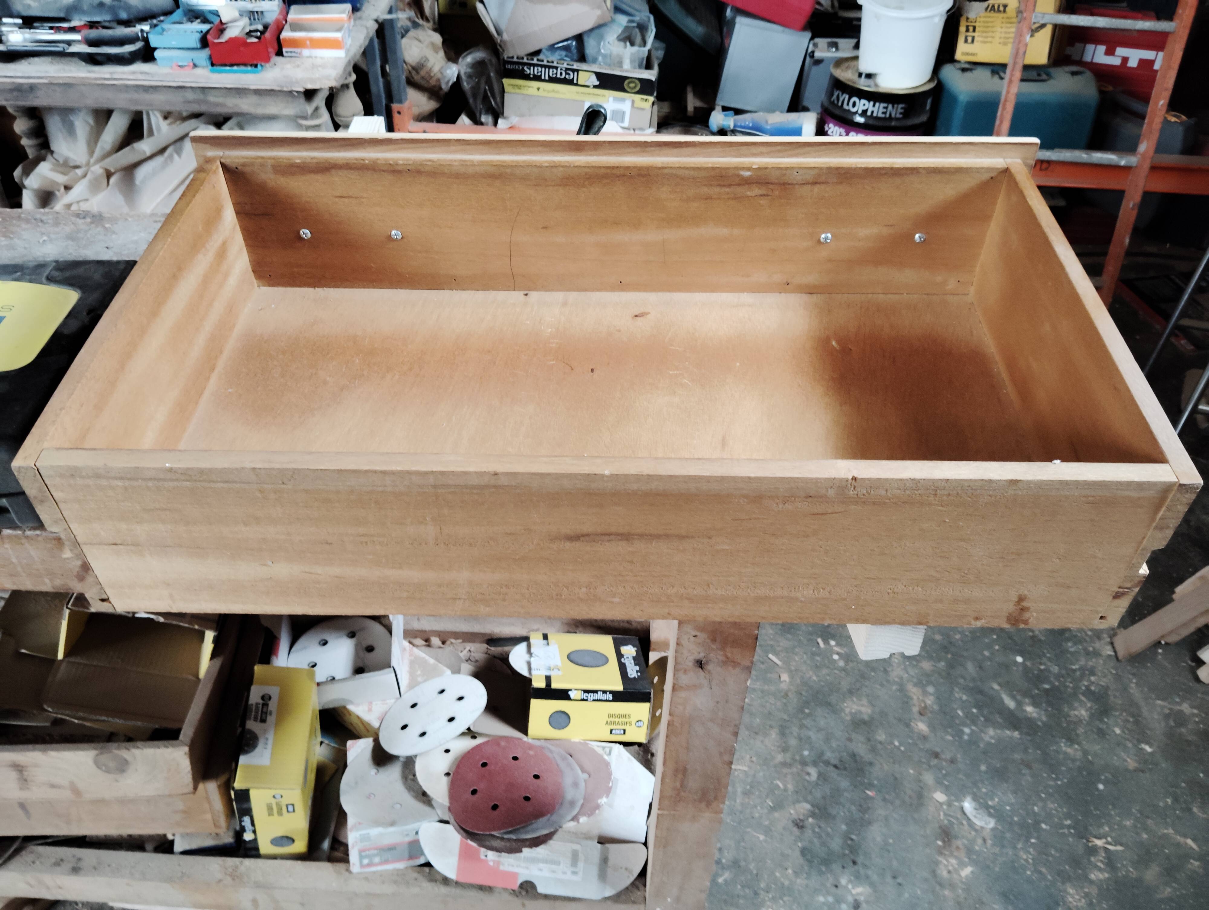 Small oak chest of drawers with compass feet