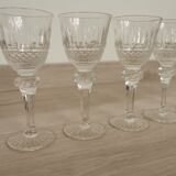 Verres à pied anciens taillés style St Louis 30 pièces