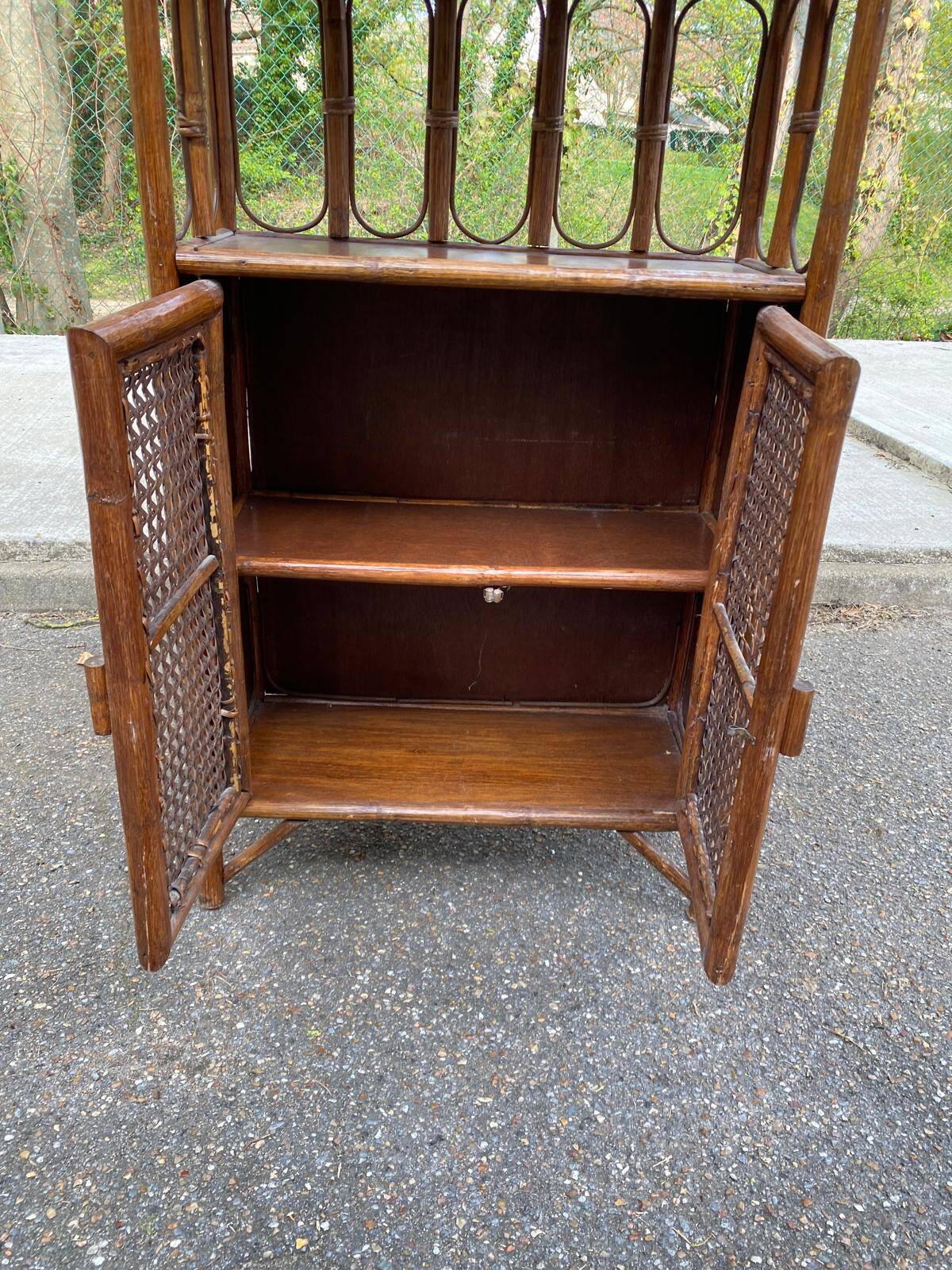 Étagère concave vintage large rotin et osier