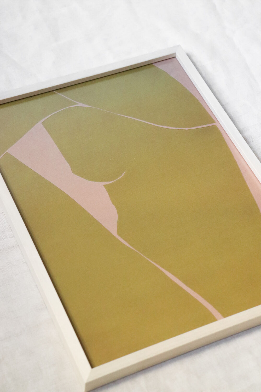 Female body art print