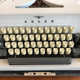 Typewriter triumph Adler Gabriele 10