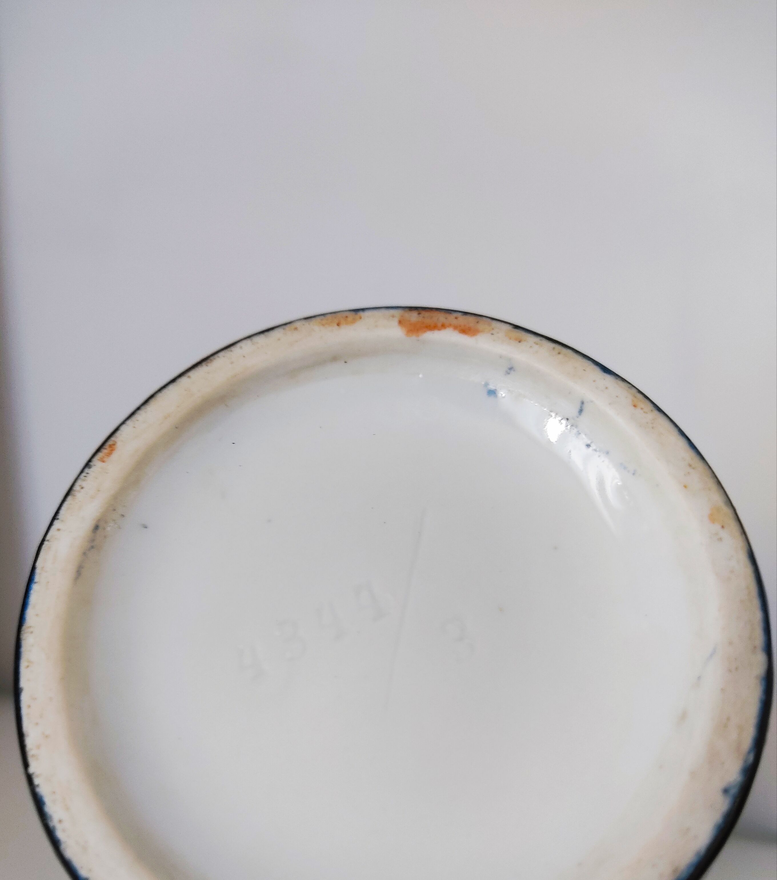 Art Deco vase signed Petit 1928