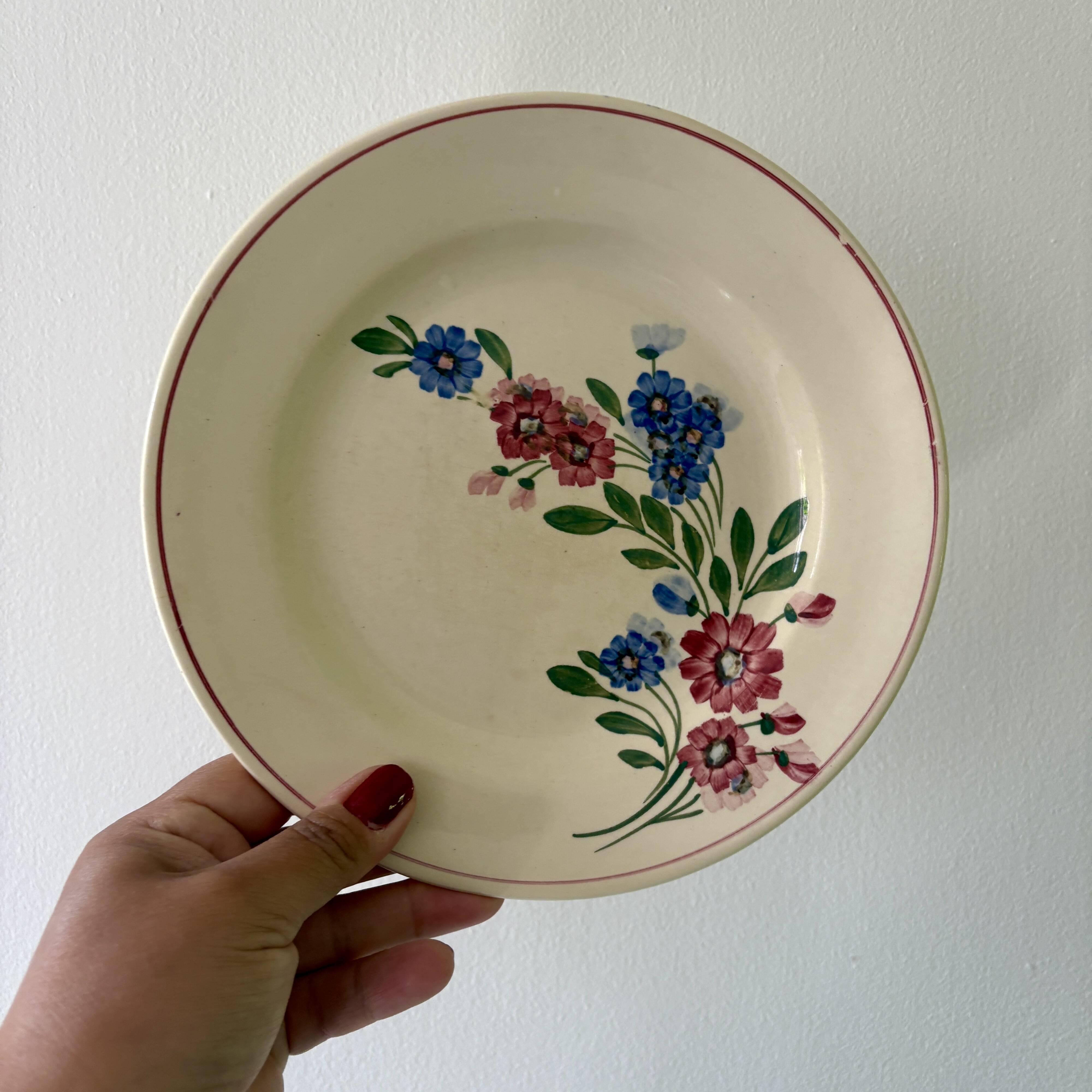 Set of 8 mismatched vintage dessert plates, Sousse and Aigueperse from