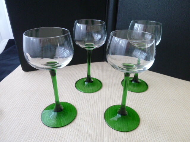 Set de 4 verres à vin d'Alsace en verre uni