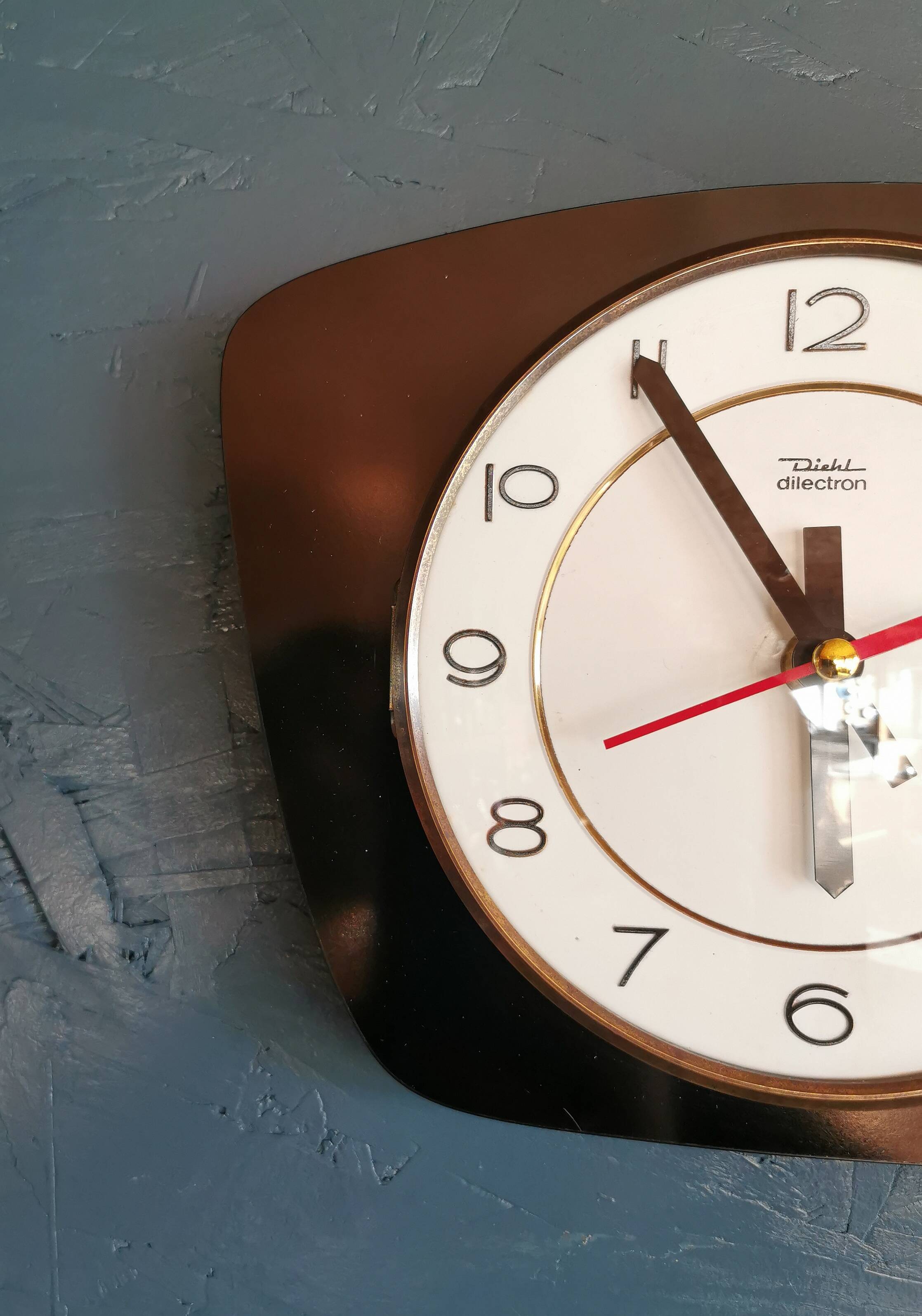 Vintage formica clock silent trapeze wall pendulum "Diehl black white"