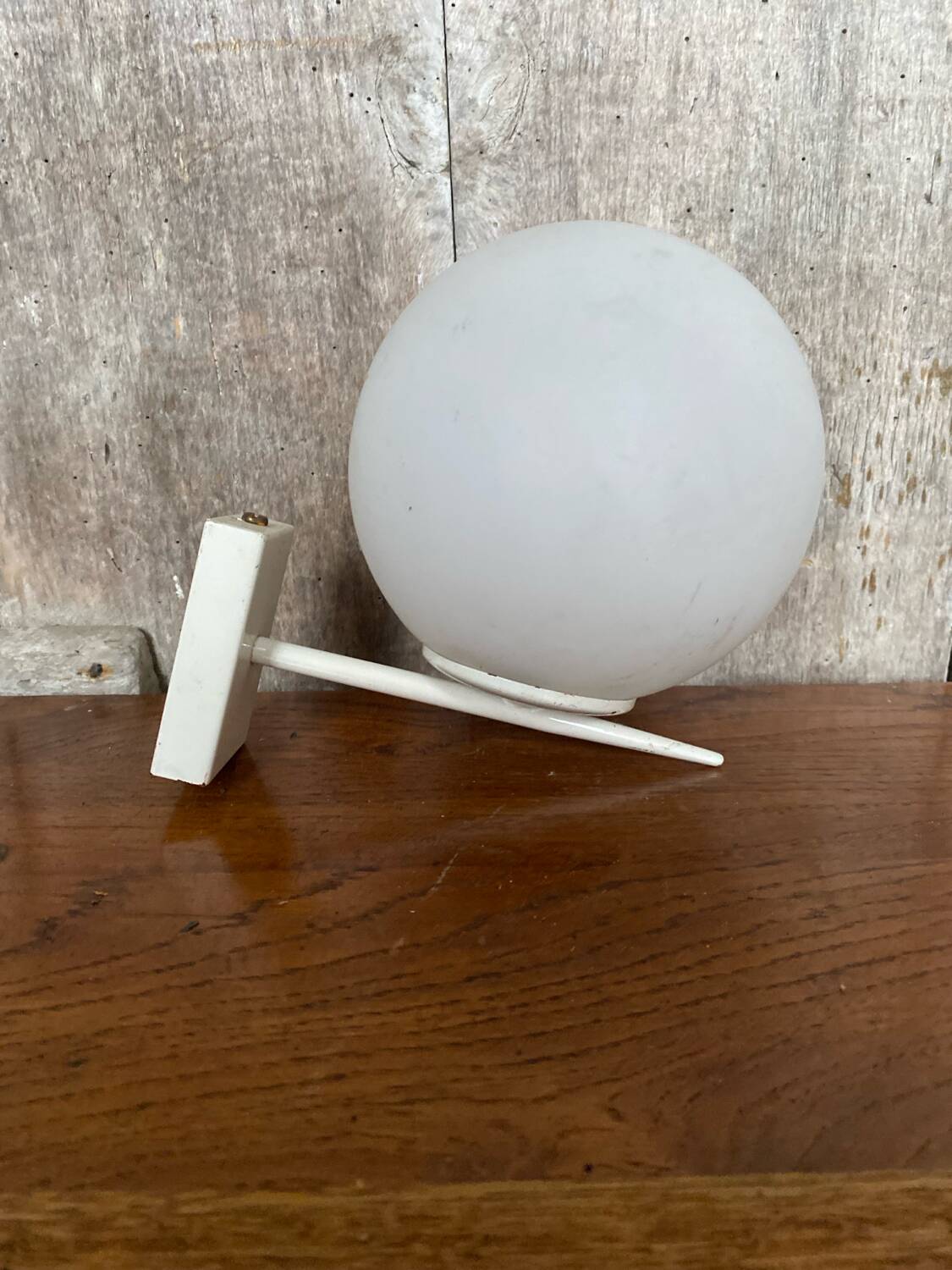 Old White Metal Wall Lamp + White Opaline Ball 70s Vintage #B790