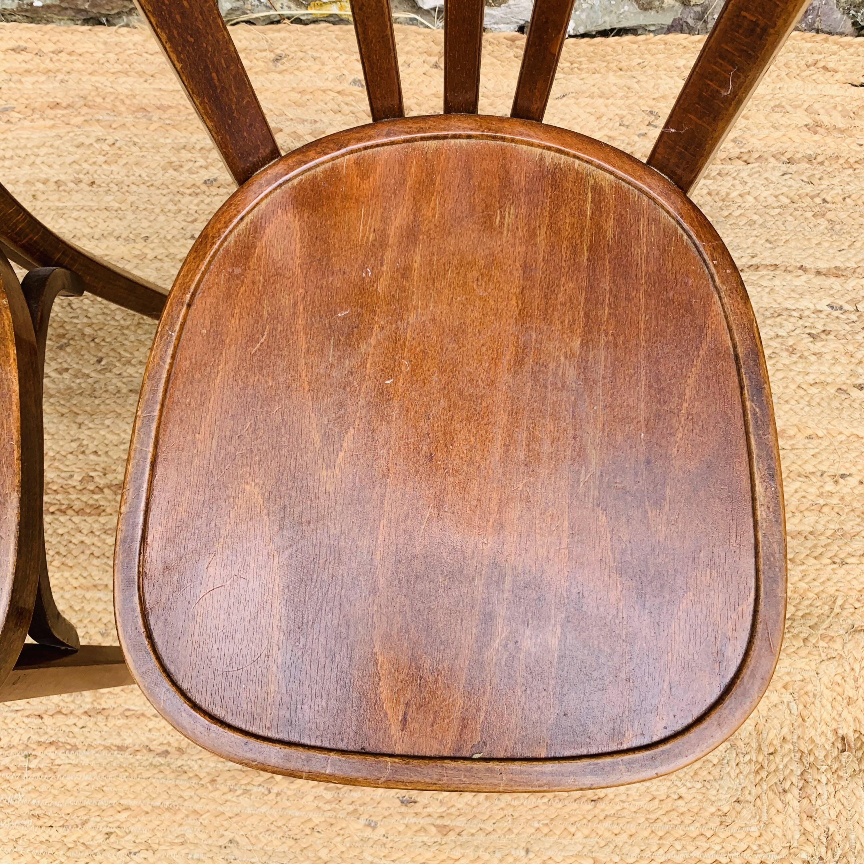 Paire de chaises bistrot Baumann