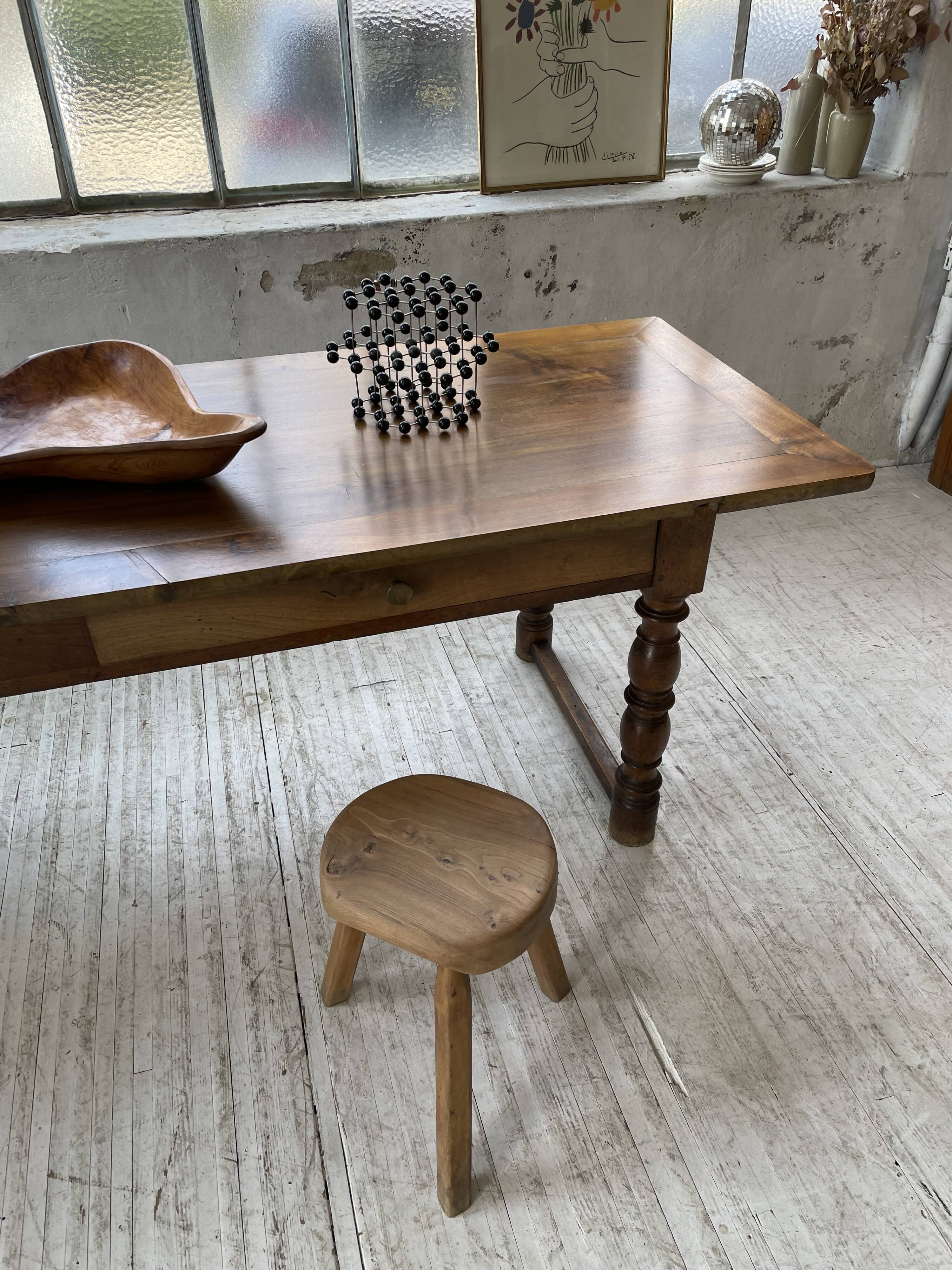 Table of draper firm walnut 260cm