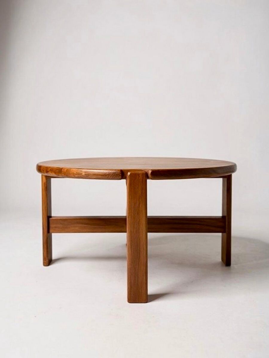 Round coffee table attributed to Niels Bach, 1970s.