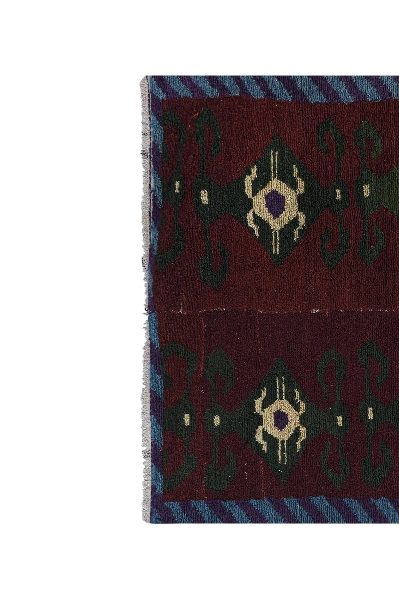 Vintage handmade Turkish rug 135x154 cm