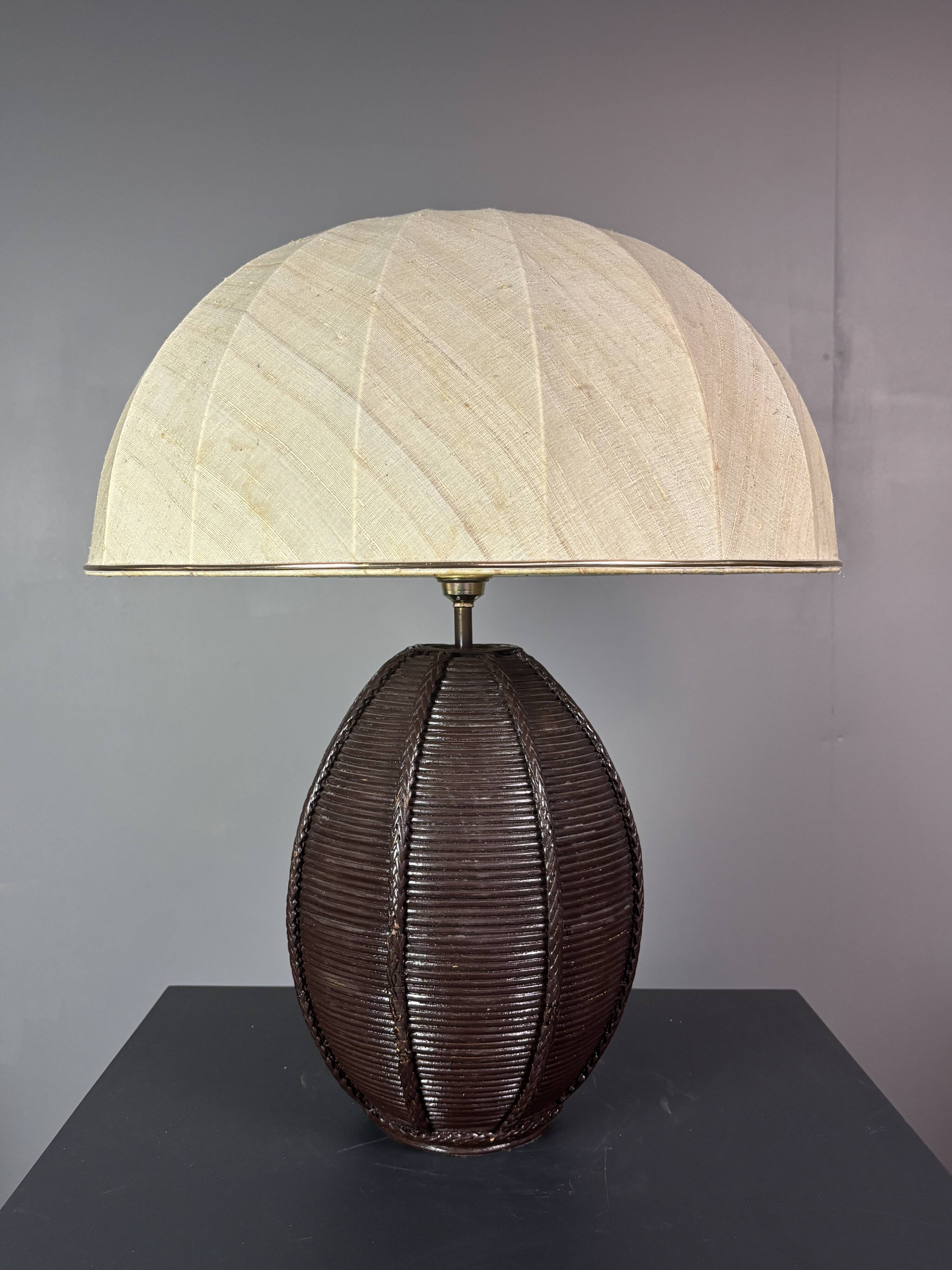 Lampe de table extra large en rotin à tige de crayon avec abat-jour en forme de champignon, années 1970