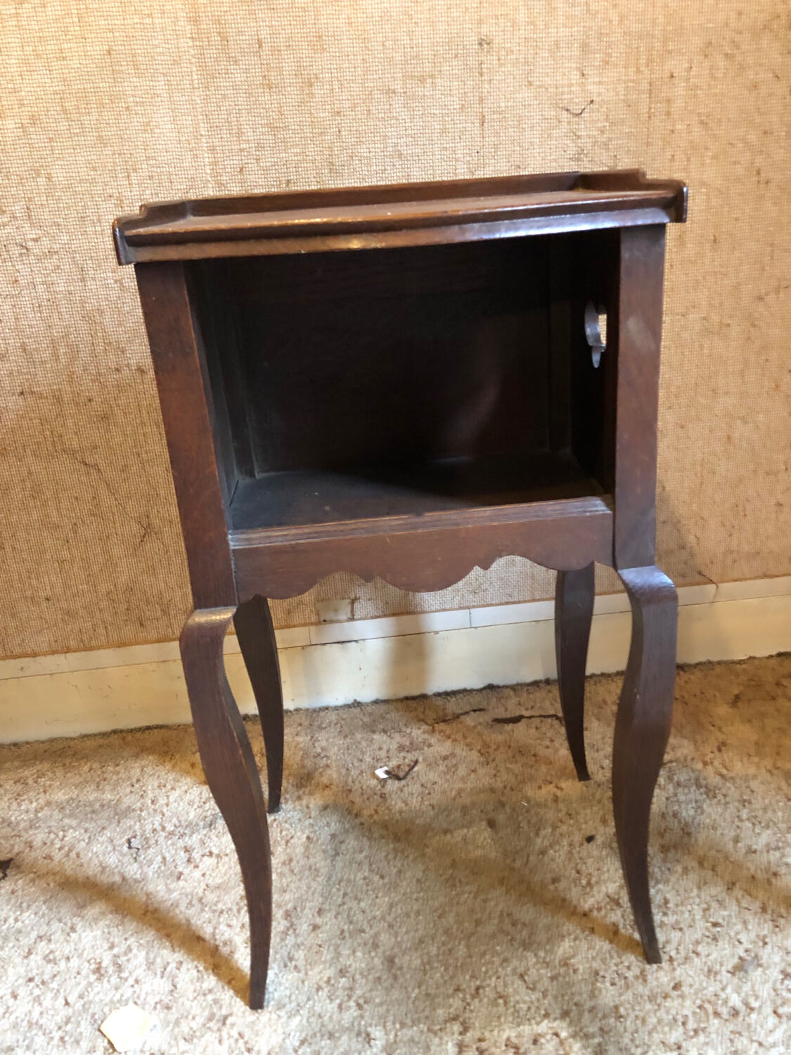 Bedside table or pedestal table