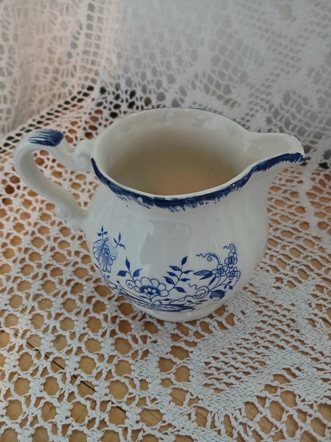 2 pichets anciens Lancaster