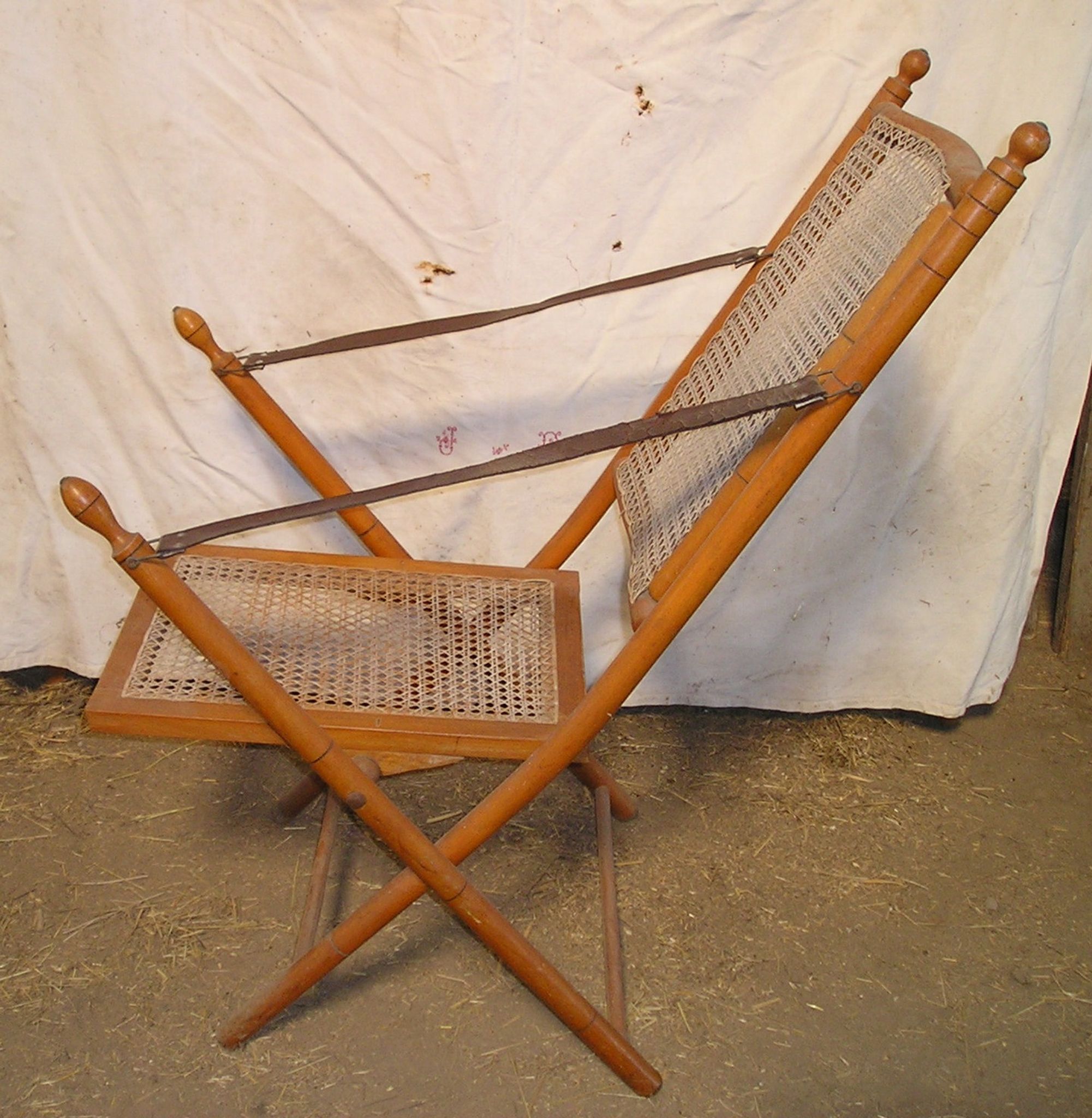 Fauteuil canné pliant début XX