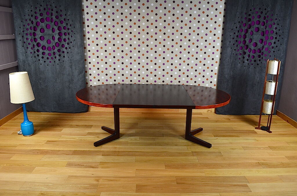 Scandinavian round table by John Mortensen vintage 1960 rio rosewood