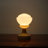 Lampe de table tout en verre par Valasske Mezirici, années 1970