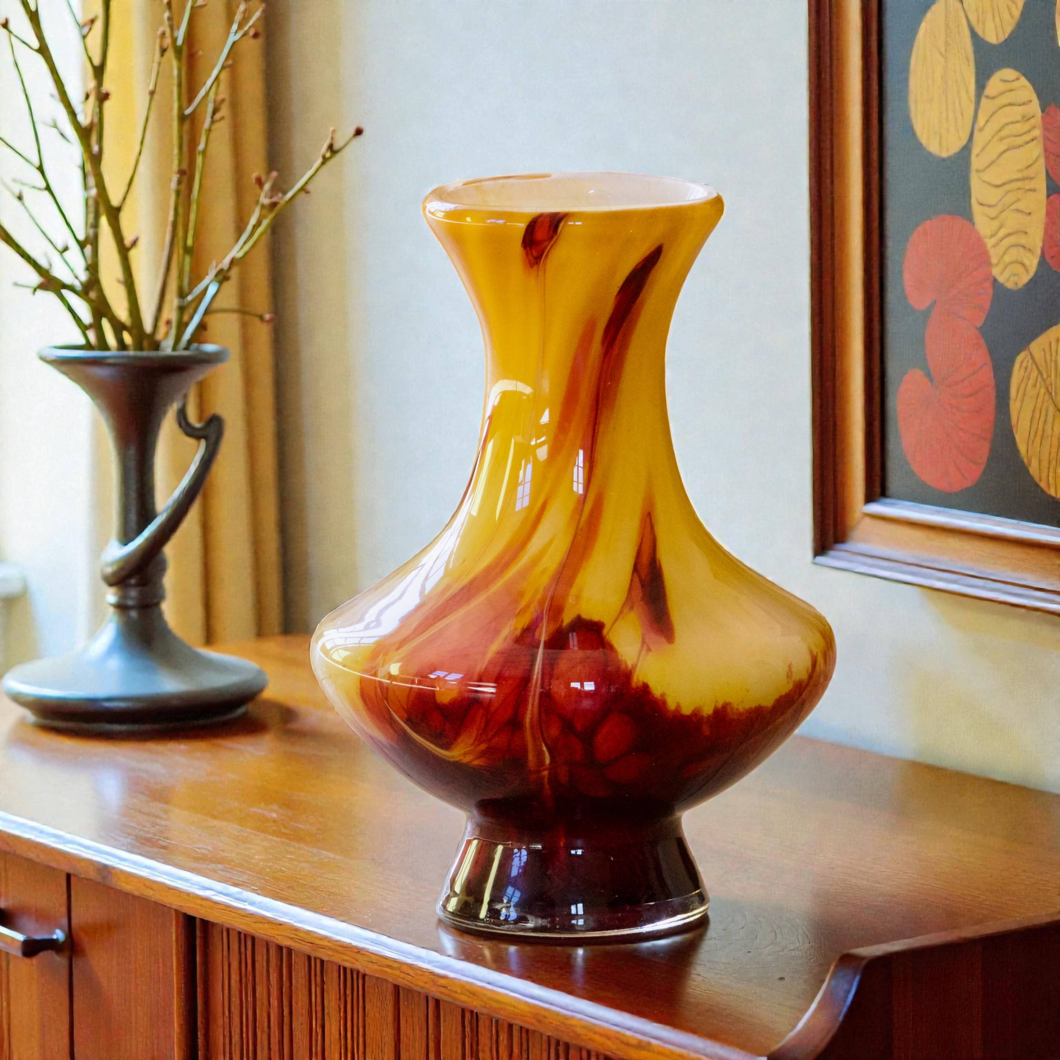 Murano vase in blown opaline glass circa 1960