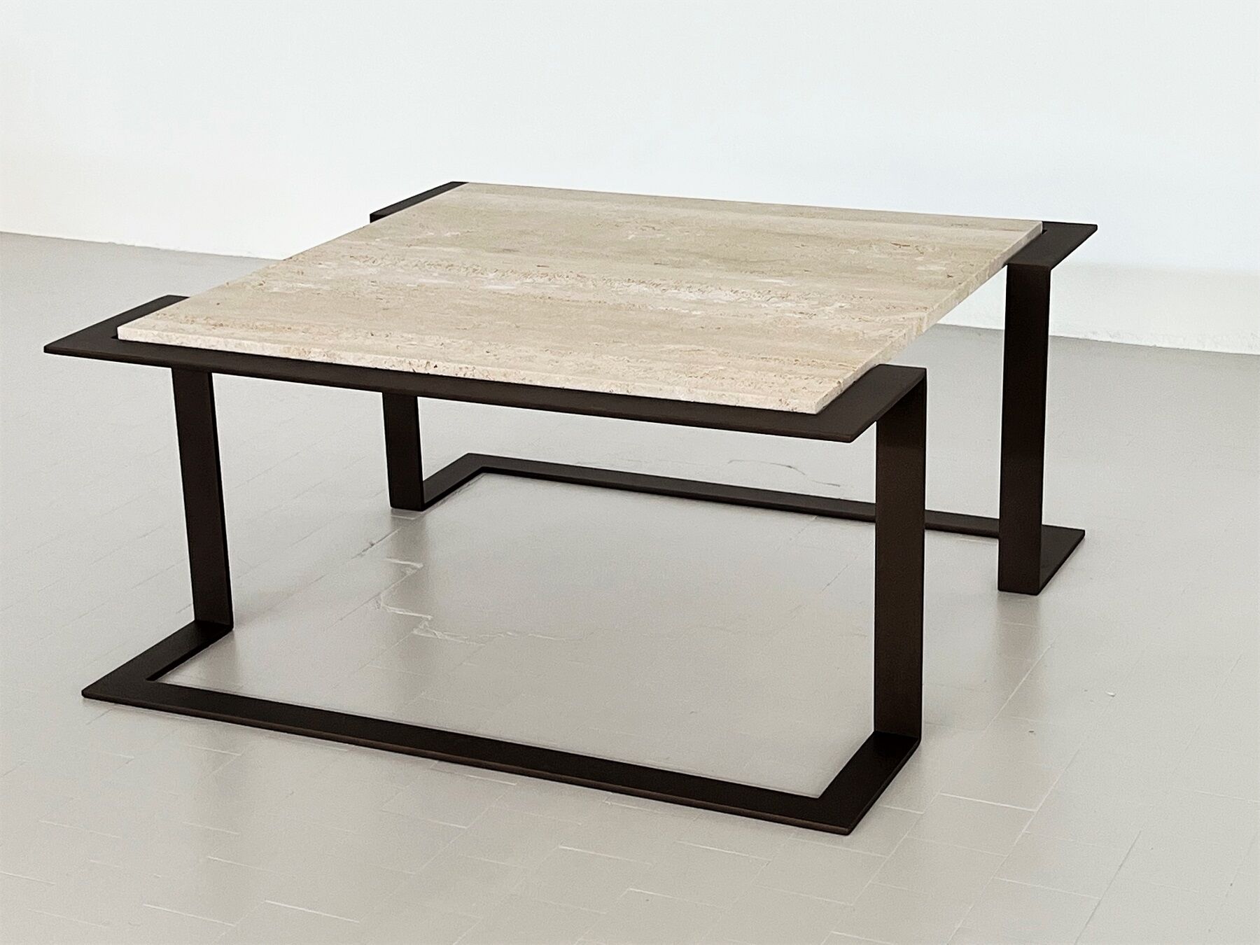 Italian mid-century travertine marble coffee table and metal base, 1970