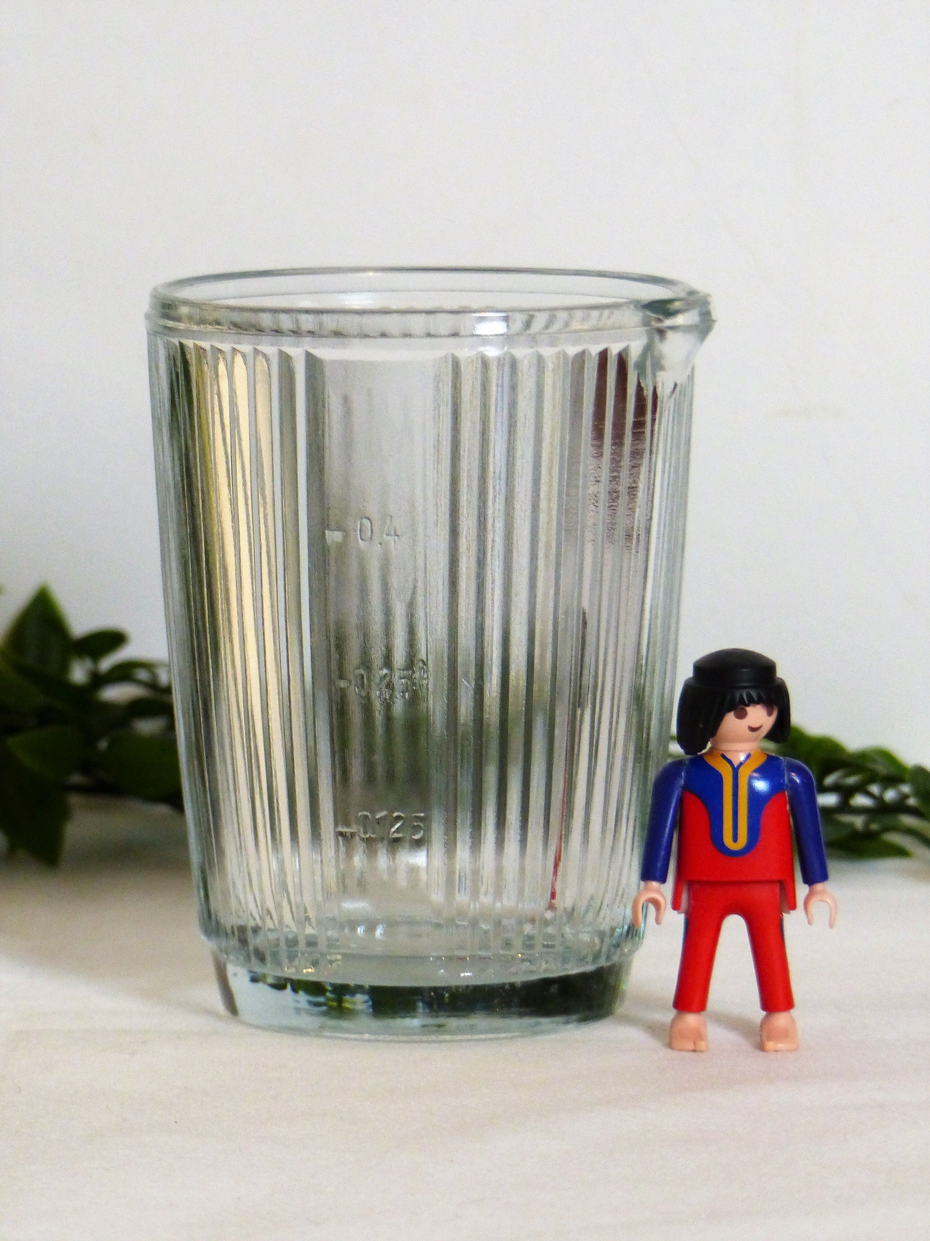 Vintage graduated doser glass