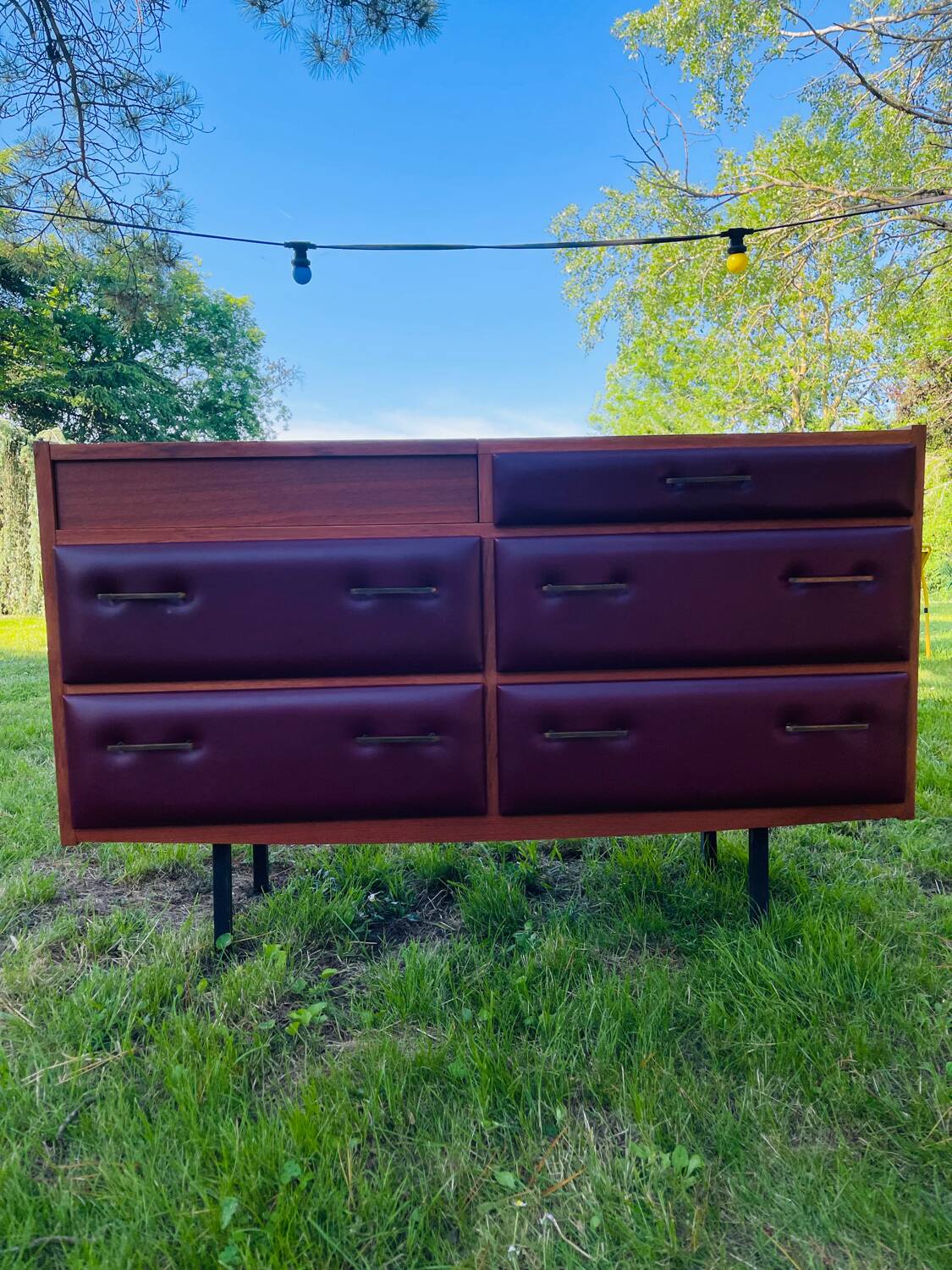 Commode coiffeuse modèle "ingrid" produit par Mondial literie.