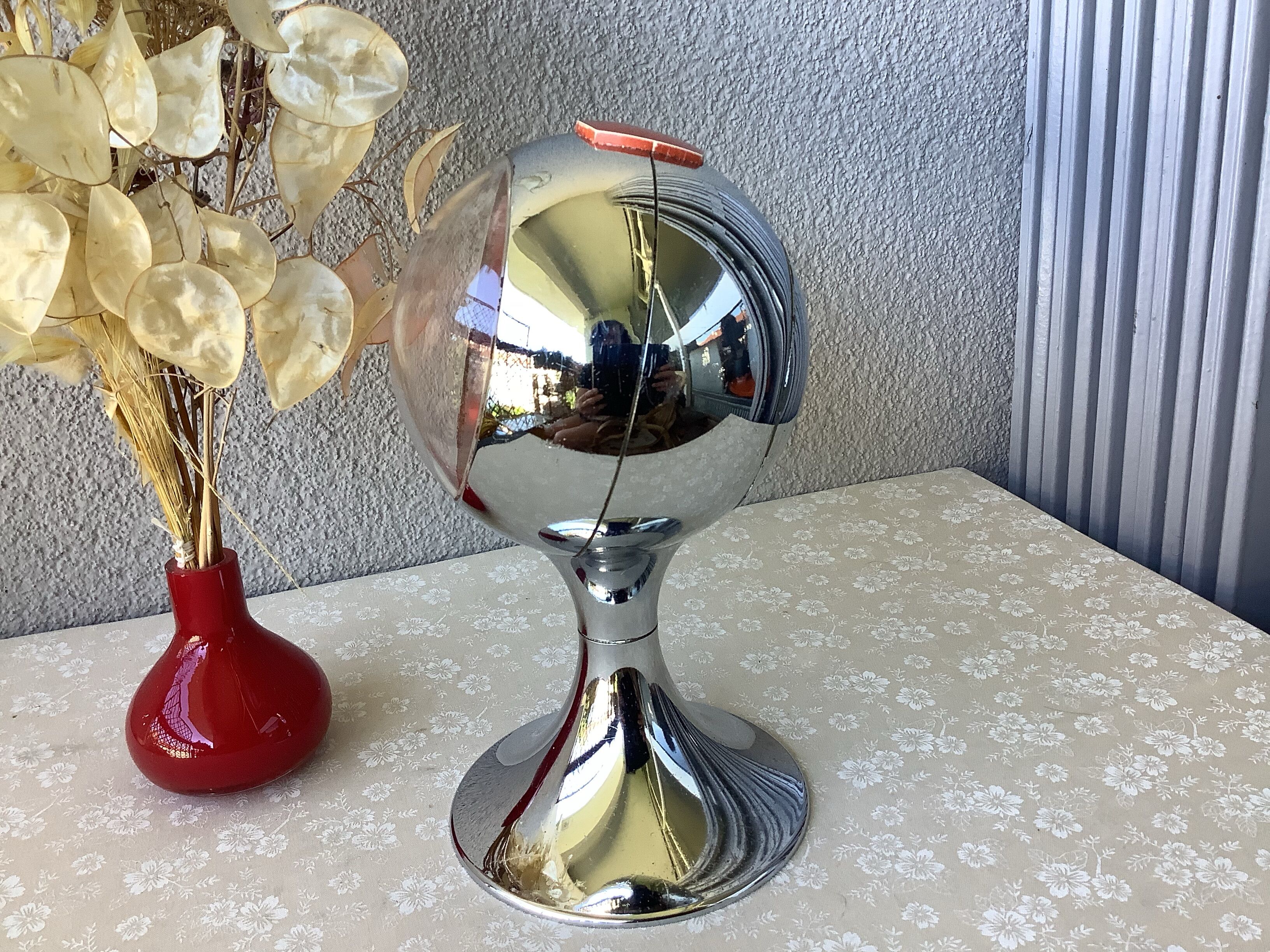 Alarm clock tulip foot Chambord space age West Germany